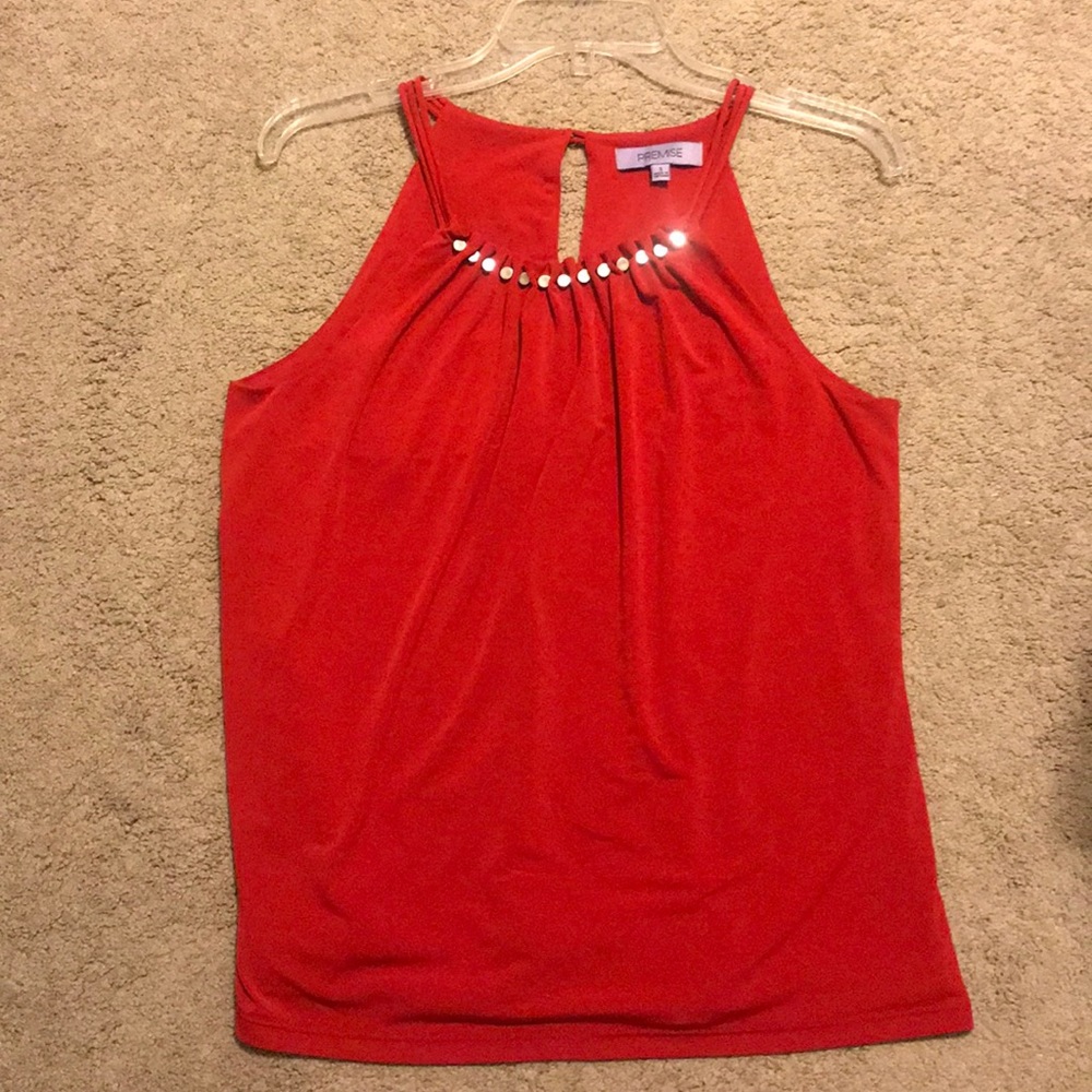 Red tank - Picture 4 of 4